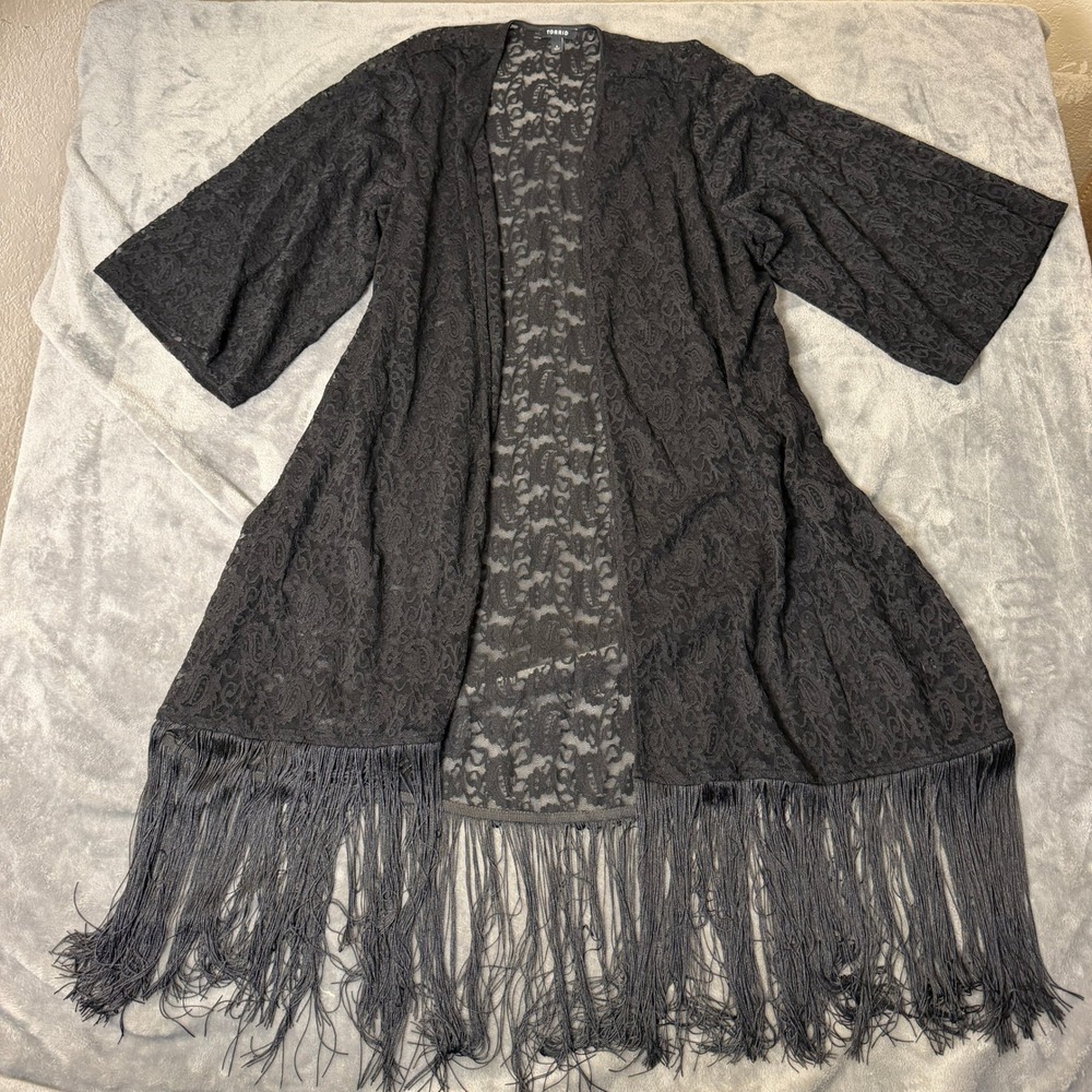 Torrid 4X Size 4 Black Floral Lace Fringe Kimono Cardigan Wrap Plus Size